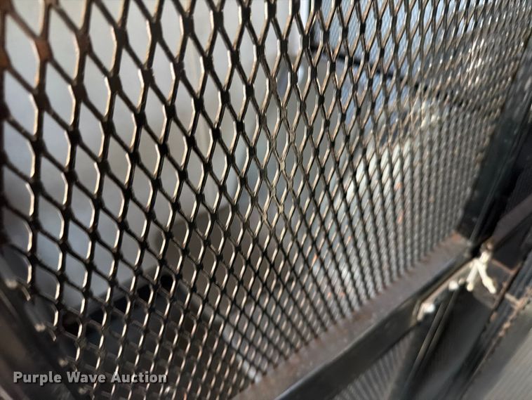 image for item ED5985 2009 Ford F650 Super Duty prisoner transport bus