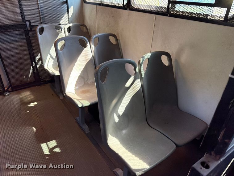 image for item ED5985 2009 Ford F650 Super Duty prisoner transport bus