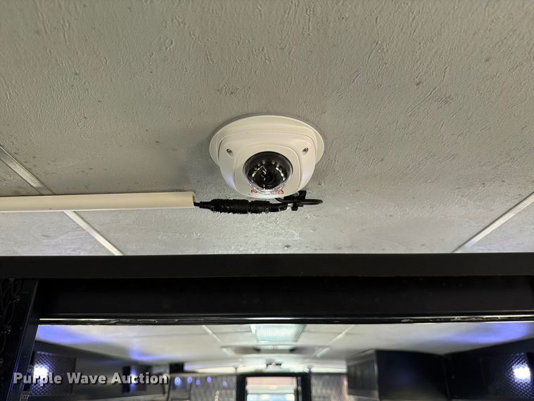 image for item ED5985 2009 Ford F650 Super Duty prisoner transport bus