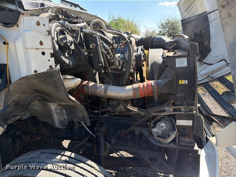 image for item ED5985 2009 Ford F650 Super Duty prisoner transport bus