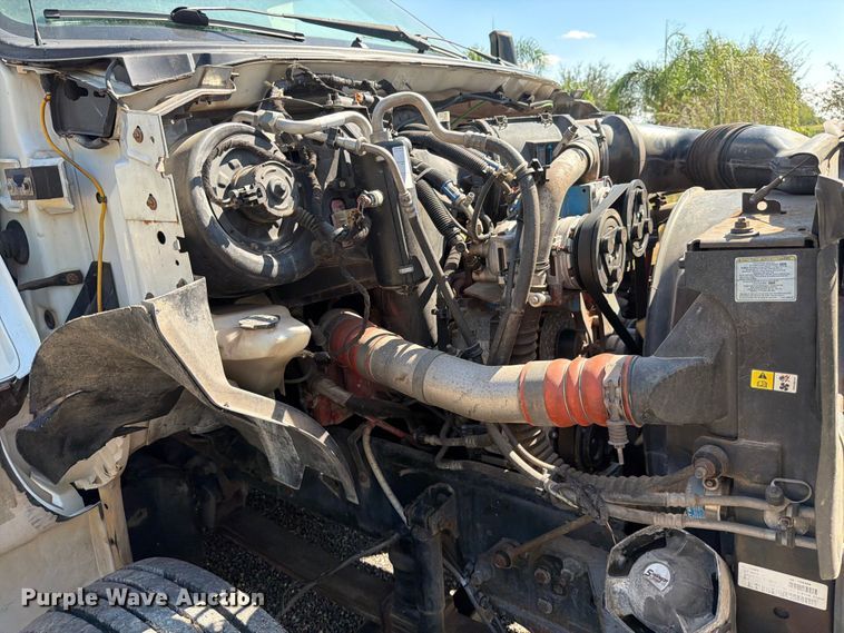 image for item ED5985 2009 Ford F650 Super Duty prisoner transport bus