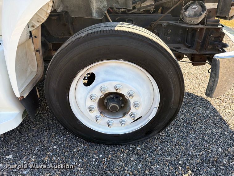 image for item ED5985 2009 Ford F650 Super Duty prisoner transport bus