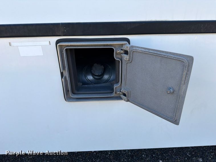 image for item ED5986 2014 Freightliner Business Class M2 prisoner transport bus