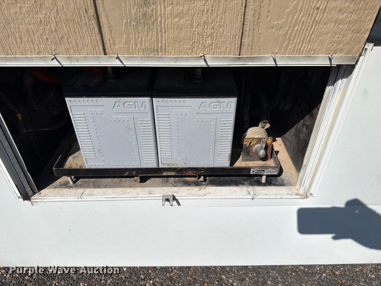 image for item ED5986 2014 Freightliner Business Class M2 prisoner transport bus