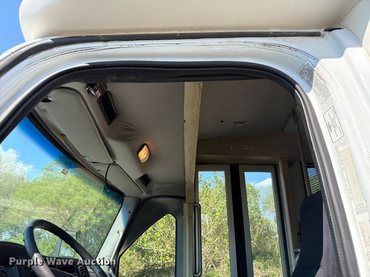 image for item ED5986 2014 Freightliner Business Class M2 prisoner transport bus