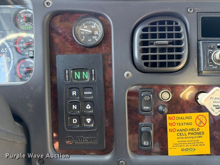 image for item ED5986 2014 Freightliner Business Class M2 prisoner transport bus