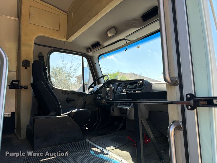 image for item ED5986 2014 Freightliner Business Class M2 prisoner transport bus