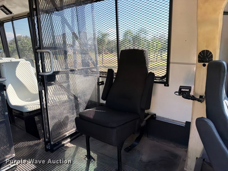 image for item ED5986 2014 Freightliner Business Class M2 prisoner transport bus