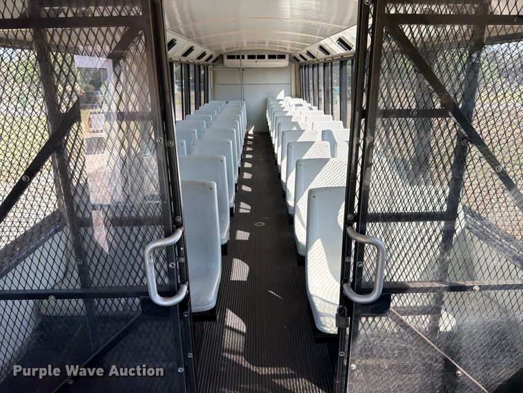 image for item ED5986 2014 Freightliner Business Class M2 prisoner transport bus