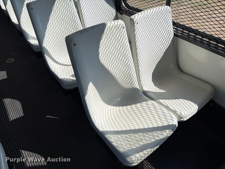 image for item ED5986 2014 Freightliner Business Class M2 prisoner transport bus