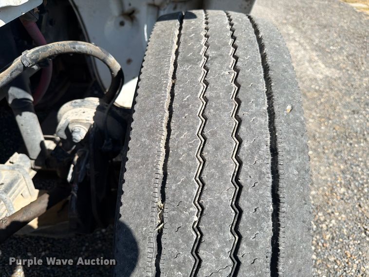 image for item ED5986 2014 Freightliner Business Class M2 prisoner transport bus