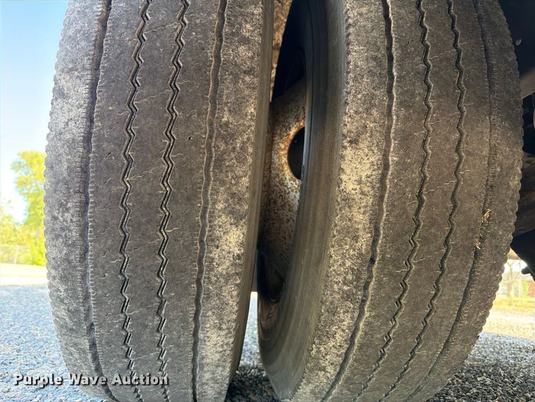 image for item ED5986 2014 Freightliner Business Class M2 prisoner transport bus