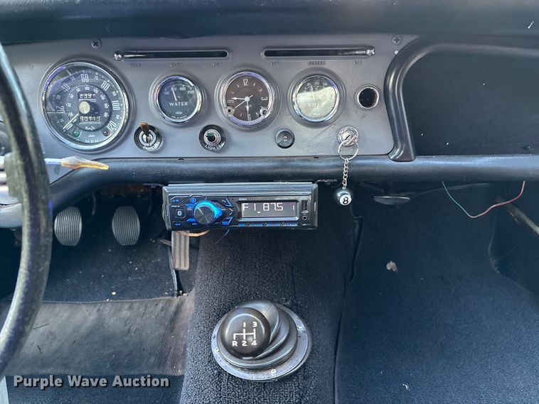 image for item EE4196 1962 Sunbeam  Alpine convertible