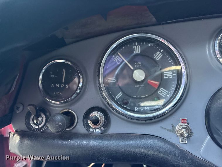 image for item EE4196 1962 Sunbeam  Alpine convertible