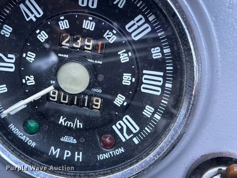 image for item EE4196 1962 Sunbeam  Alpine convertible