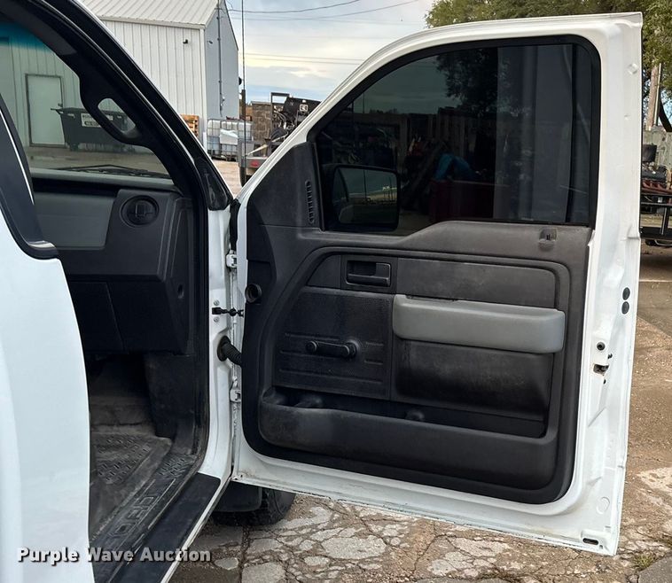 image for item EE4211 2012 Ford F150 pickup truck