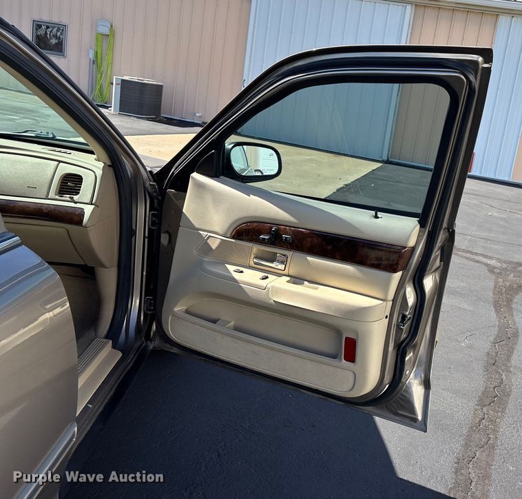 image for item EE4227 2006 Mercury Grand Marquis LS 