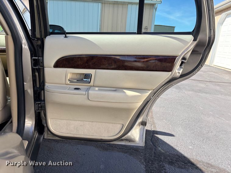 image for item EE4227 2006 Mercury Grand Marquis LS 