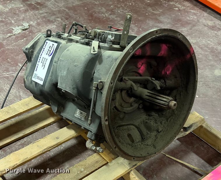 image for item EE4284 Eaton Fuller FRO–162100 transmission