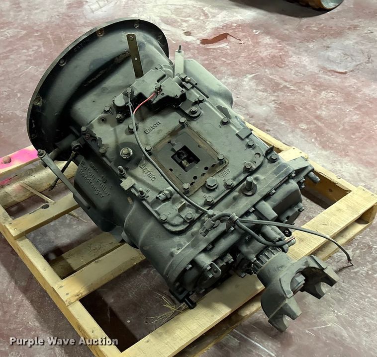 image for item EE4284 Eaton Fuller FRO–162100 transmission