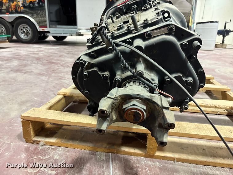 image for item EE4284 Eaton Fuller FRO–162100 transmission