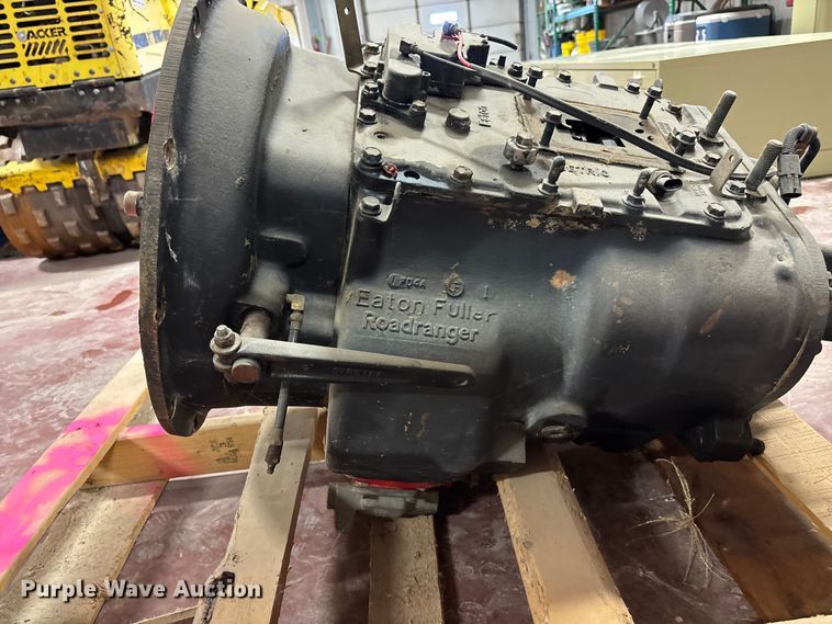 image for item EE4284 Eaton Fuller FRO–162100 transmission