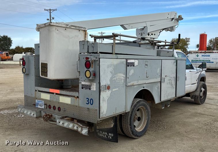 image for item EE4291 1999 Chevrolet C3500 bucket truck