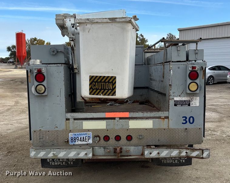 image for item EE4291 1999 Chevrolet C3500 bucket truck