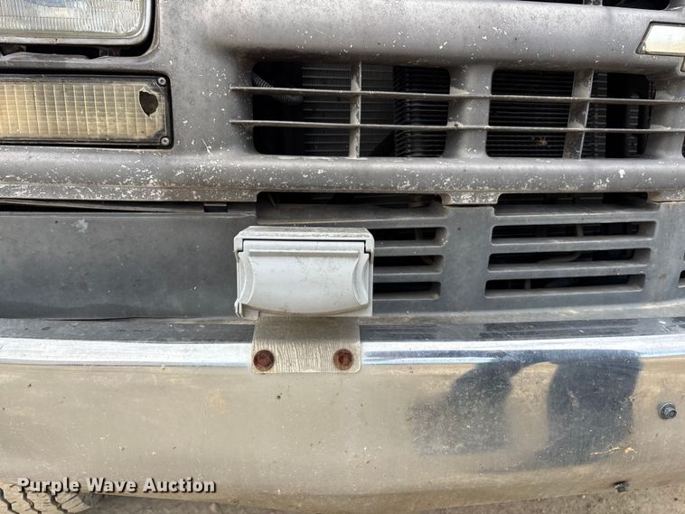 image for item EE4291 1999 Chevrolet C3500 bucket truck