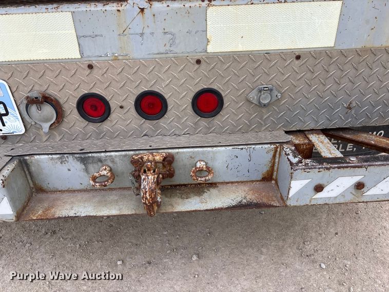 image for item EE4291 1999 Chevrolet C3500 bucket truck