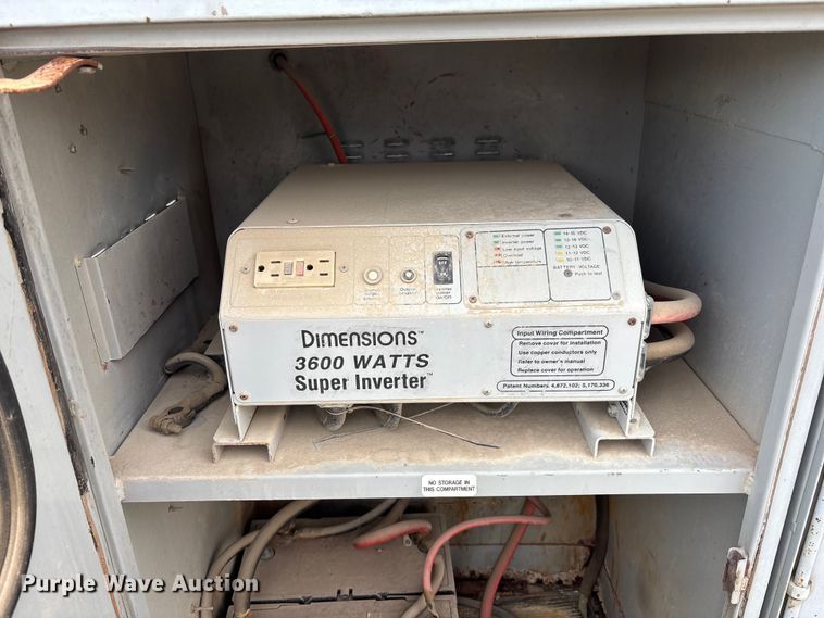 image for item EE4291 1999 Chevrolet C3500 bucket truck