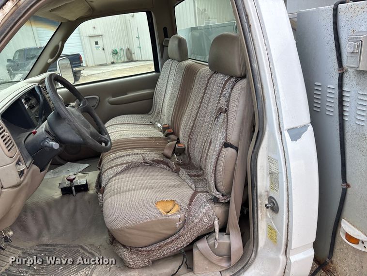 image for item EE4291 1999 Chevrolet C3500 bucket truck