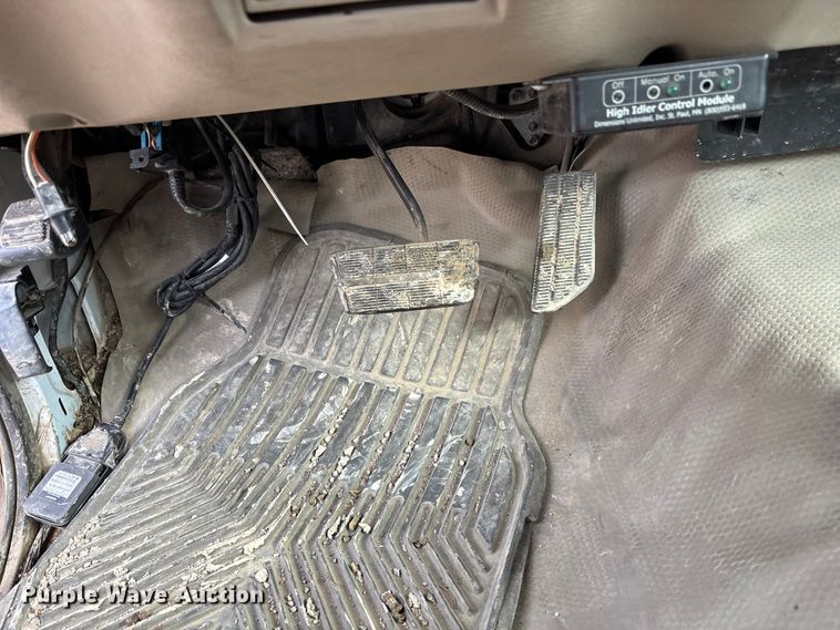 image for item EE4291 1999 Chevrolet C3500 bucket truck