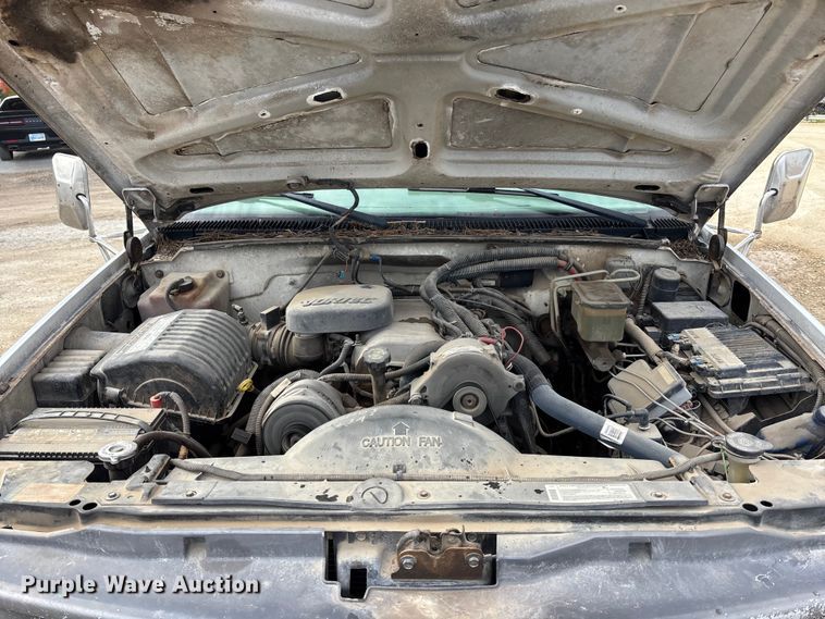 image for item EE4291 1999 Chevrolet C3500 bucket truck