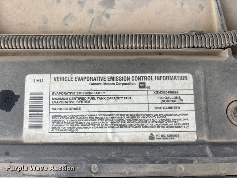 image for item EE4291 1999 Chevrolet C3500 bucket truck