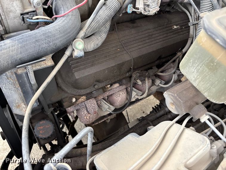 image for item EE4291 1999 Chevrolet C3500 bucket truck