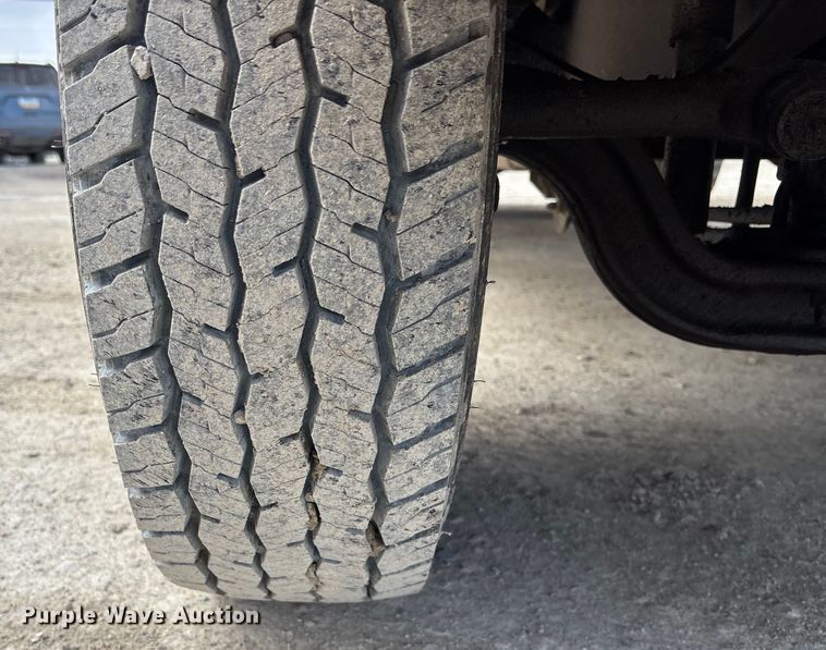 image for item EE4291 1999 Chevrolet C3500 bucket truck