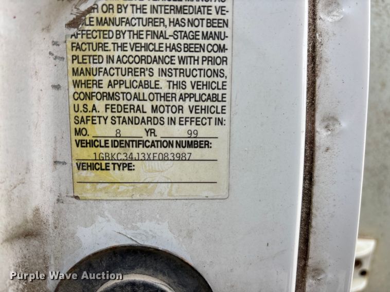 image for item EE4291 1999 Chevrolet C3500 bucket truck