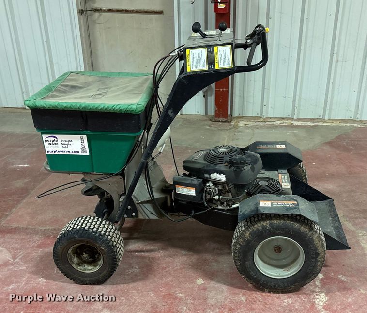 image for item EE4293 Lesco spreader