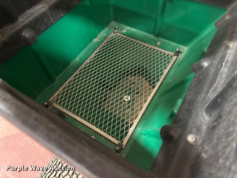 image for item EE4293 Lesco spreader