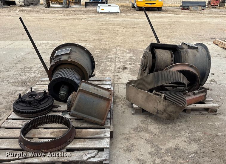 image for item EE4295 (2) Twin Disc SP318SB0 PTOs