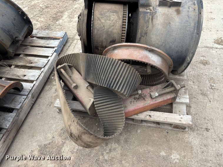 image for item EE4295 (2) Twin Disc SP318SB0 PTOs