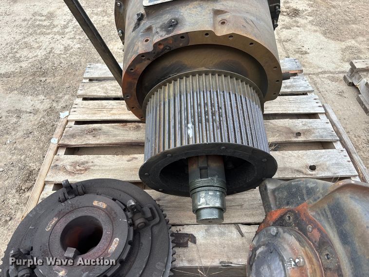 image for item EE4295 (2) Twin Disc SP318SB0 PTOs