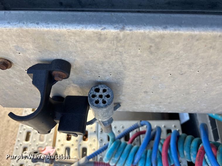 image for item EE4383 2000 Sterling A9500 Series semi truck