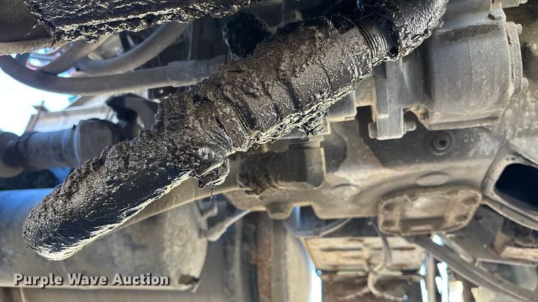 image for item EE4383 2000 Sterling A9500 Series semi truck