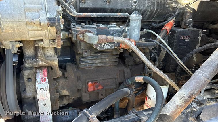 image for item EE4383 2000 Sterling A9500 Series semi truck