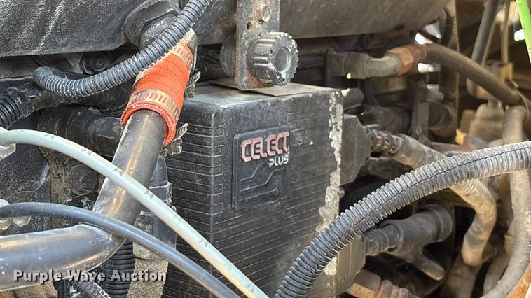 image for item EE4383 2000 Sterling A9500 Series semi truck