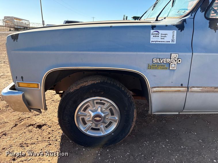 image for item EF6173 1985 Chevrolet C10 pickup truck