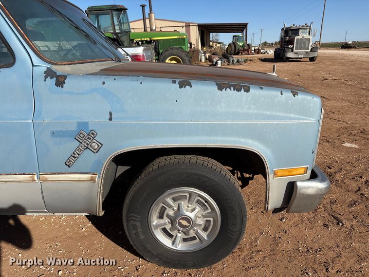 image for item EF6173 1985 Chevrolet C10 pickup truck