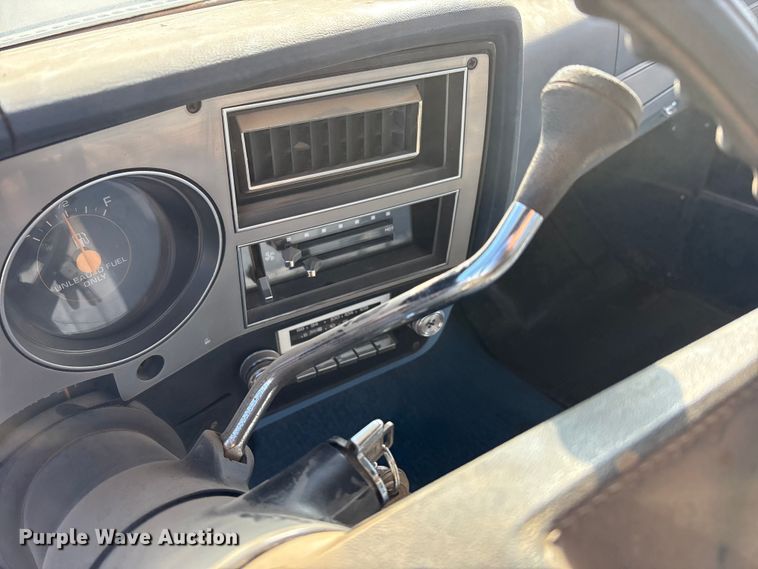 image for item EF6173 1985 Chevrolet C10 pickup truck